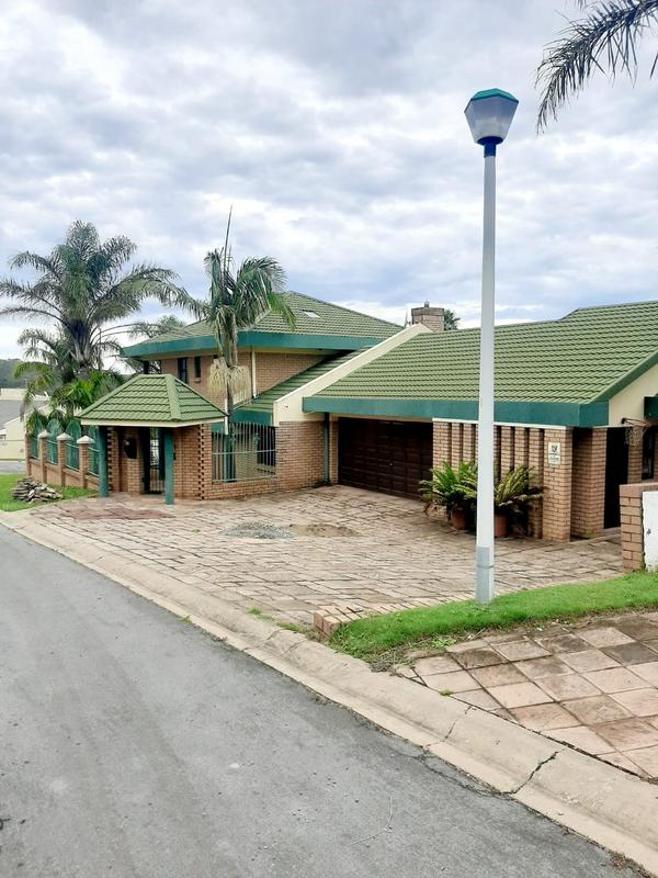 4 Bedroom Property for Sale in Blue Bend Eastern Cape